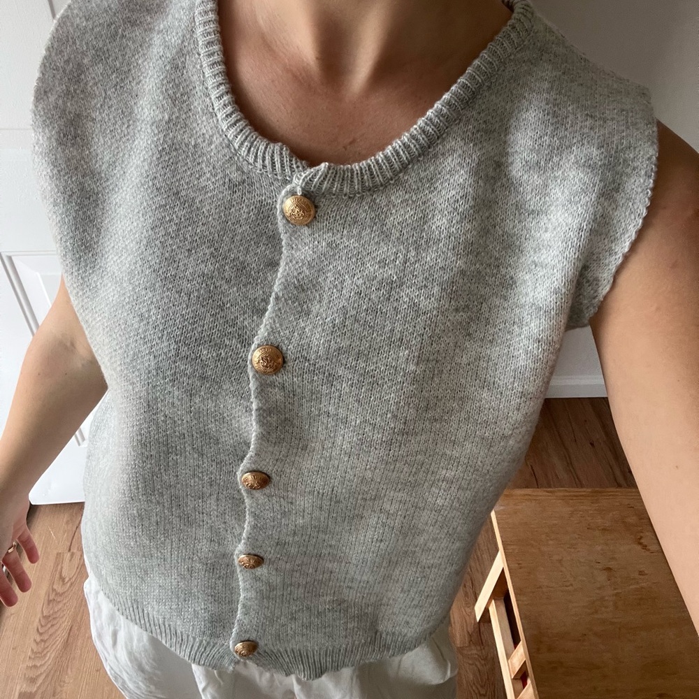 Gray Sleeveless Cardigan with Gold Buttons Size Small